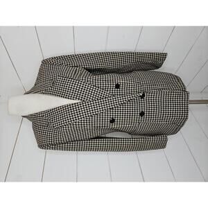 Vintage 80s size 8 labeled as 10 Black & Tan Houndstooth blazer